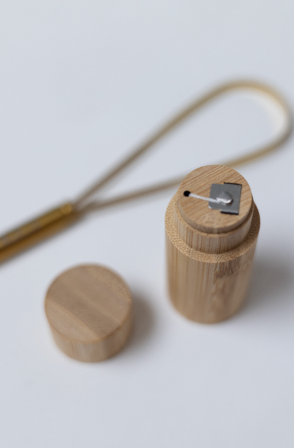 ICEE Wooden Natural Wax Floss • Flossy Collection