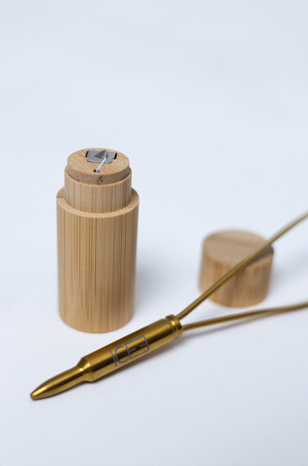 ICEE Wooden Natural Wax Floss • Flossy Collection